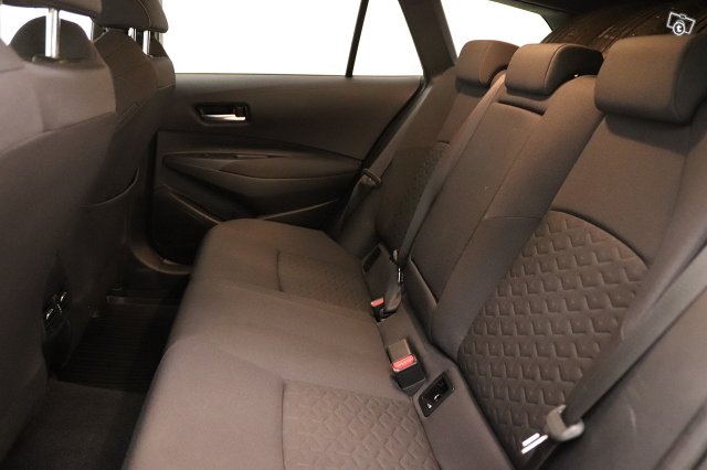 Toyota Corolla 9
