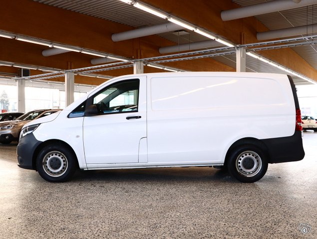 Mercedes-Benz Vito 4