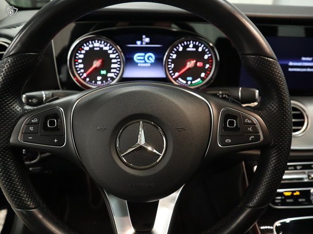 Mercedes-Benz E 13
