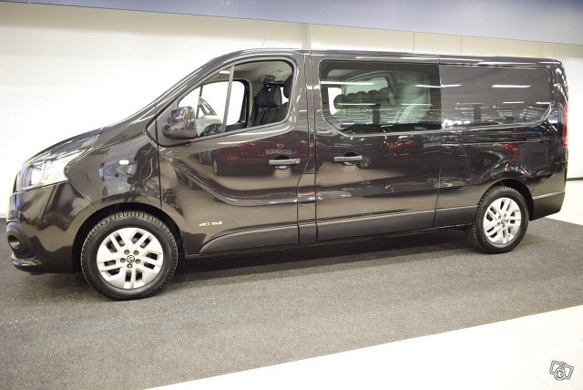 Nissan NV300 2