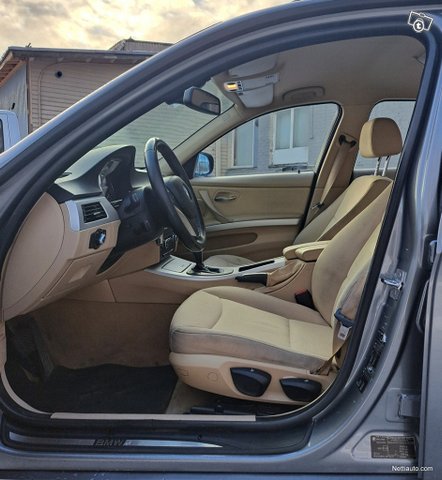 BMW 320 12