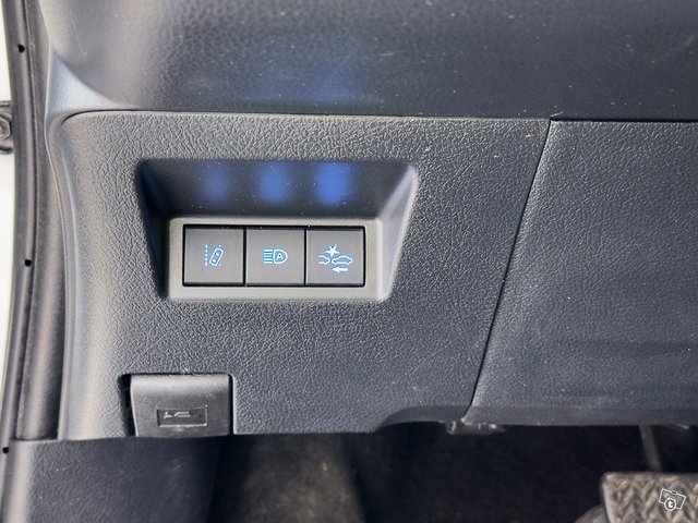 Toyota Yaris 12