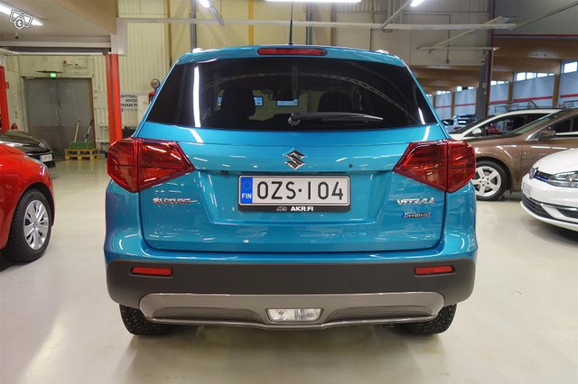 Suzuki Vitara 5