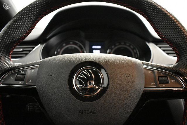 Skoda Octavia 10