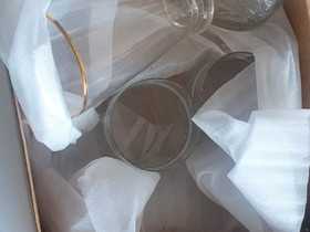 Laatikko vintage lasia, Tarjoiluastiat, Keittiötarvikkeet ja astiat, Turku, Tori.fi Laatikko vintage lasia, Tarjoiluastiat, Keittiötarvikkeet ja astiat, Turku, Tori.fi