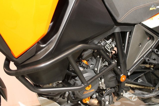 KTM 1290 Super Adventure S 8