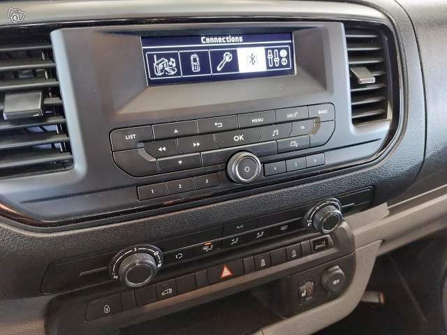 Toyota Proace 14