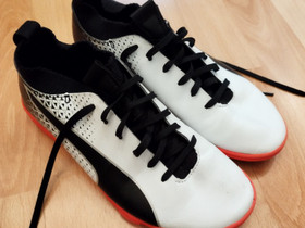 Puma sisäpelikengät 38, Kuntoilu ja fitness, Urheilu ja ulkoilu, Joensuu, Tori.fi Puma sisäpelikengät 38, Kuntoilu ja fitness, Urheilu ja ulkoilu, Joensuu, Tori.fi