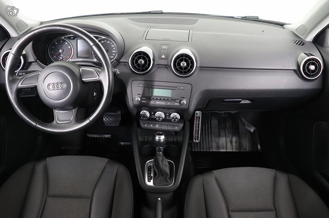 Audi A1 8