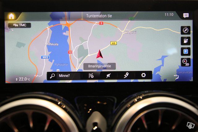 Mercedes-Benz EQB 13