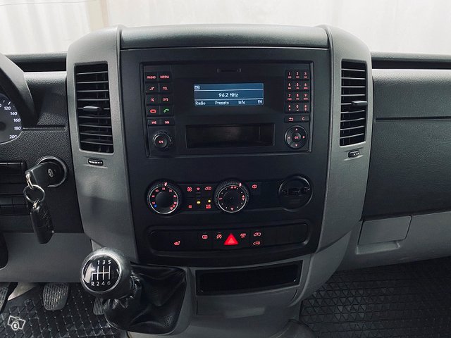 Volkswagen Crafter 9