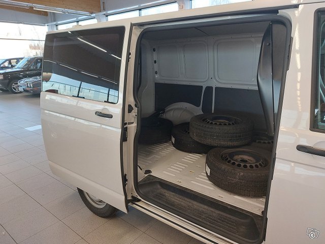 Volkswagen Transporter 9