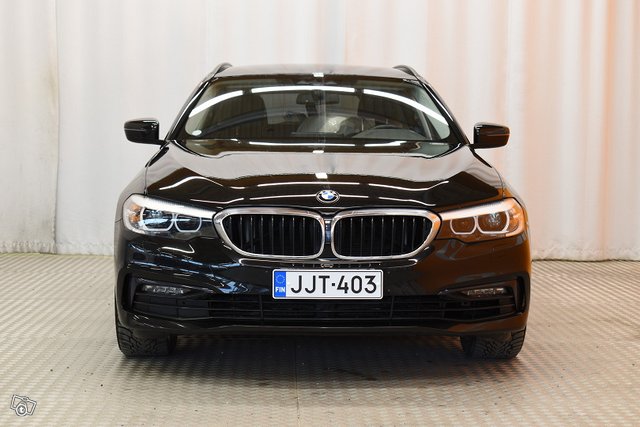 BMW 520 2