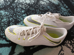Nike hypervenom 40.5, Jalkapallo, Urheilu ja ulkoilu, Rauma, Tori.fi Nike hypervenom 40.5, Jalkapallo, Urheilu ja ulkoilu, Rauma, Tori.fi