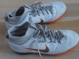 Nike mercurial turf jalkapallokengät k.34, Jalkapallo, Urheilu ja ulkoilu, Pori, Tori.fi Nike mercurial turf jalkapallokengät k.34, Jalkapallo, Urheilu ja ulkoilu, Pori, Tori.fi
