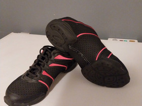 Tsumpa kengät ., Kuntoilu ja fitness, Urheilu ja ulkoilu, Asikkala, Tori.fi Tsumpa kengät ., Kuntoilu ja fitness, Urheilu ja ulkoilu, Asikkala, Tori.fi