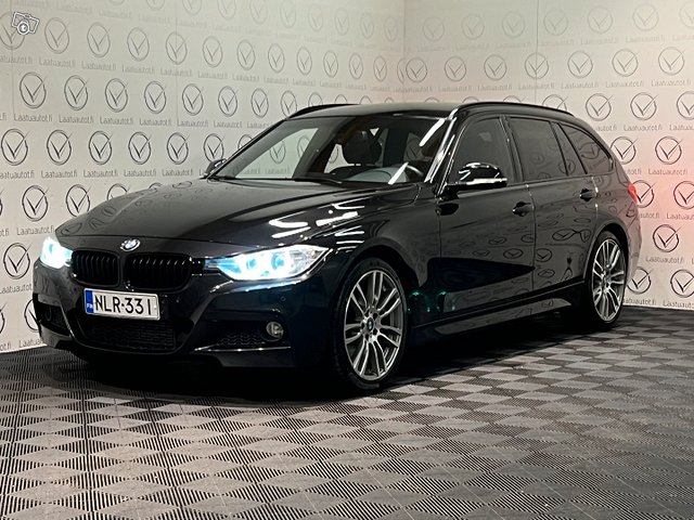 BMW 330 19