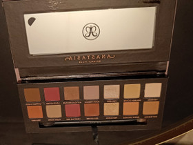 Anastasia modern renaissance meikkipaletti, Kauneudenhoito ja kosmetiikka, Terveys ja hyvinvointi, Mustasaari, Tori.fi Anastasia modern renaissance meikkipaletti, Kauneudenhoito ja kosmetiikka, Terveys ja hyvinvointi, Mustasaari, Tori.fi