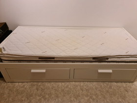 Ikea, Sängyt ja makuuhuone, Sisustus ja huonekalut, Tampere, Tori.fi Ikea, Sängyt ja makuuhuone, Sisustus ja huonekalut, Tampere, Tori.fi