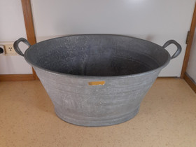 Vintage Sinkkivati/Sinkkisoikko, Muu sisustus, Sisustus ja huonekalut, Riihimäki, Tori.fi Vintage Sinkkivati/Sinkkisoikko, Muu sisustus, Sisustus ja huonekalut, Riihimäki, Tori.fi