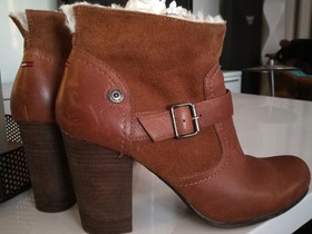 Tommy Hilfiger nilkkurit, Vaatteet ja kengät, Kurikka, Tori.fi Tommy Hilfiger nilkkurit, Vaatteet ja kengät, Kurikka, Tori.fi