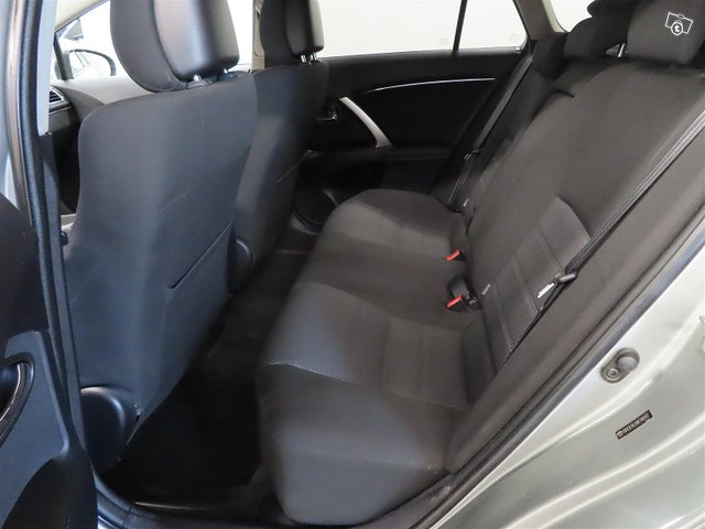 Toyota Avensis 7