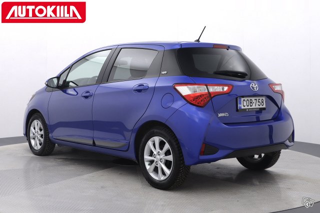 TOYOTA YARIS 3