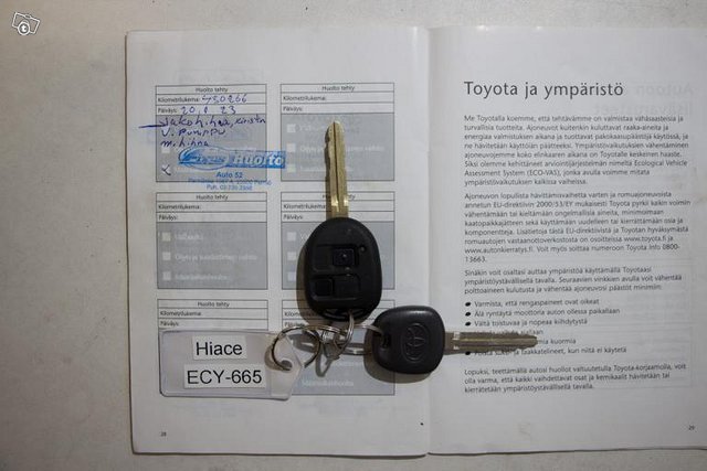 Toyota Hiace 11
