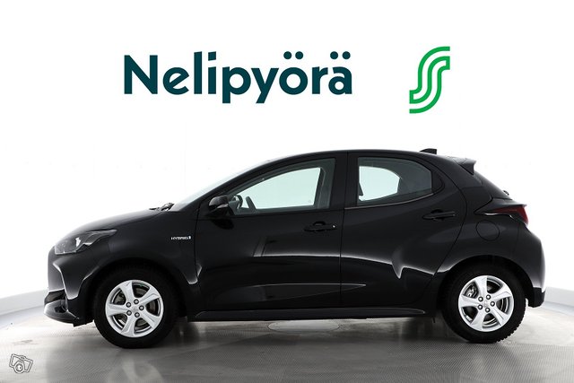 Toyota YARIS 8