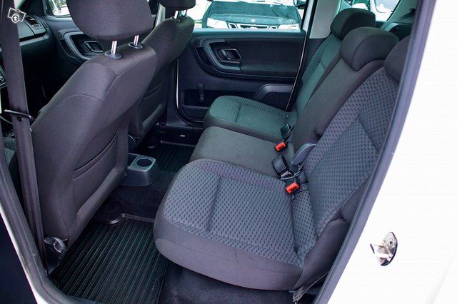 Skoda Roomster 10