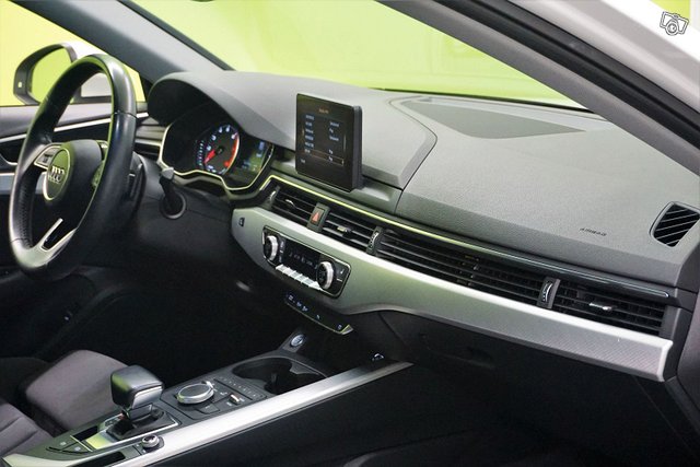 Audi A4 10