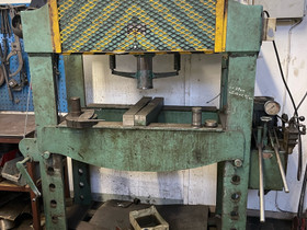 Prässi 100tn hydraulinen, Muut koneet ja tarvikkeet, Työkoneet ja kalusto, Kajaani, Tori.fi Prässi 100tn hydraulinen, Muut koneet ja tarvikkeet, Työkoneet ja kalusto, Kajaani, Tori.fi