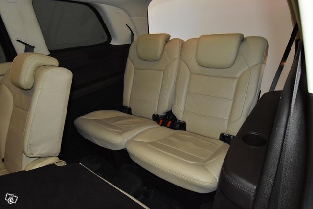 Mercedes-Benz GLS 17