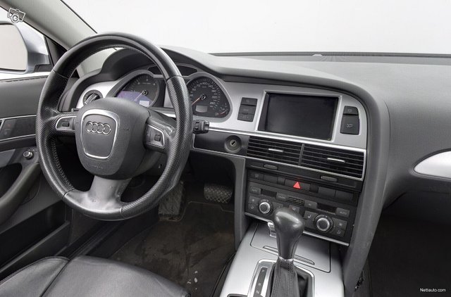 Audi A6 8