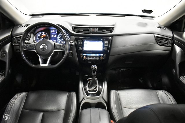 Nissan X-Trail 10