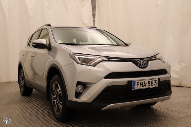 Toyota RAV4 6
