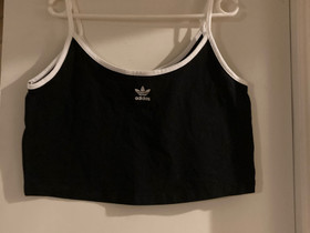 Adidas-toppi., Vaatteet ja kengät, Turku, Tori.fi Adidas-toppi., Vaatteet ja kengät, Turku, Tori.fi