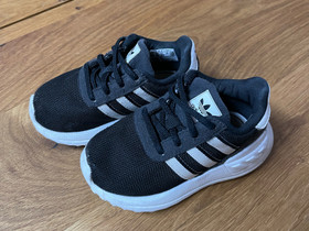 Adidas kengät, Lastenvaatteet ja kengät, Hämeenkyrö, Tori.fi Adidas kengät, Lastenvaatteet ja kengät, Hämeenkyrö, Tori.fi