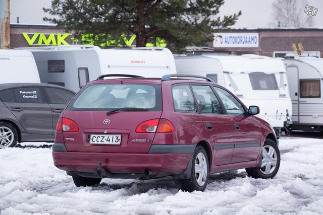 Toyota Avensis 3