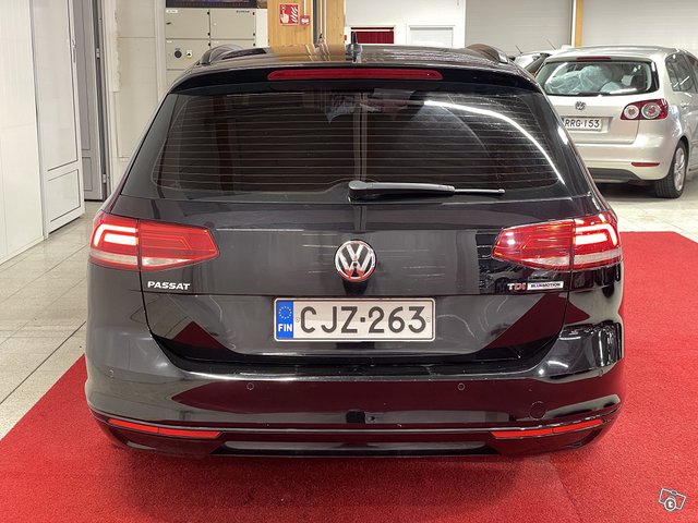Volkswagen Passat 4