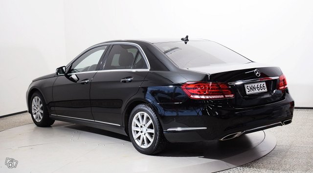 Mercedes-Benz E 7