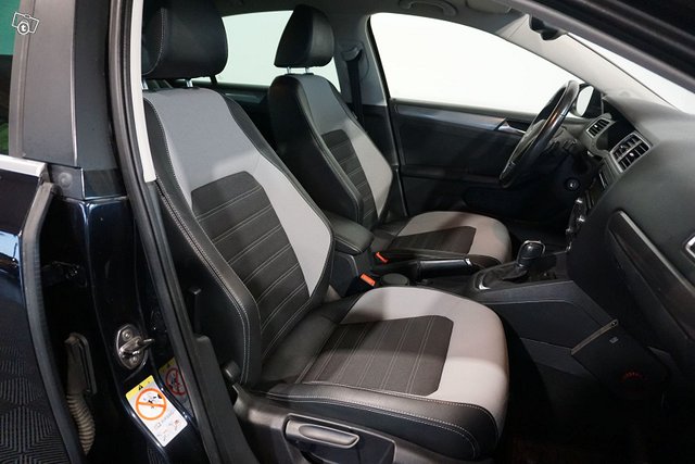 Volkswagen Jetta 15