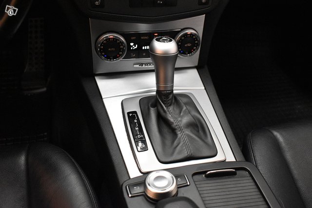 Mercedes-Benz C 22