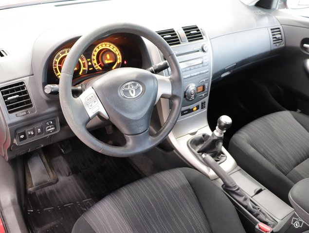 Toyota Corolla 8
