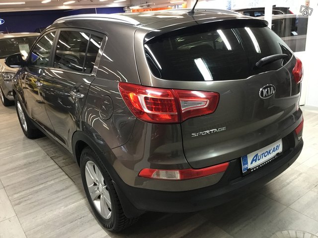 KIA SPORTAGE 4