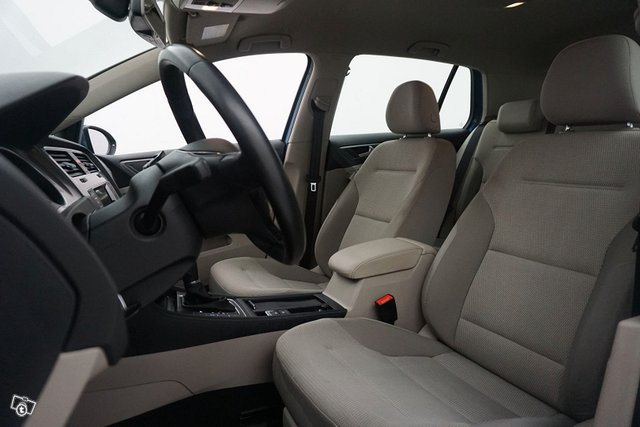 Volkswagen Golf 14