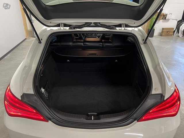 Mercedes-Benz CLA 11