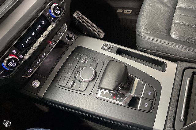 AUDI Q5 13