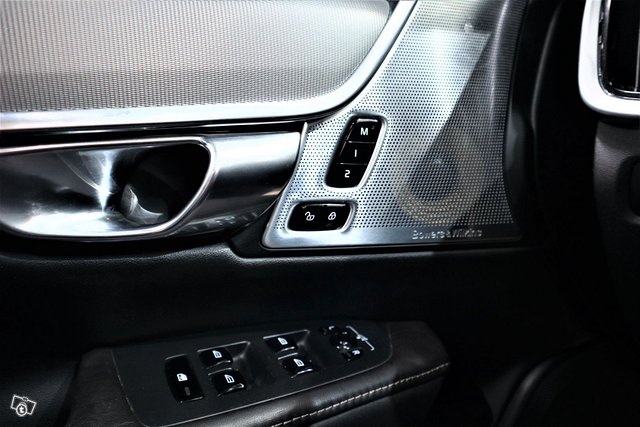 Volvo V90 18