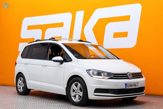 Volkswagen Touran 1